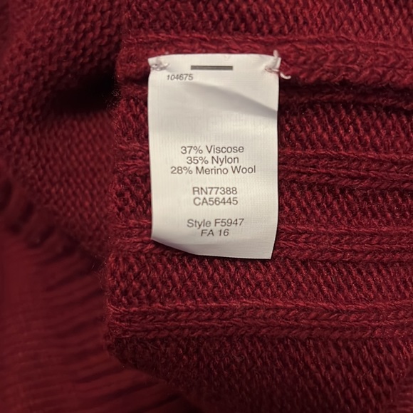 JCrew Womens Medium Sweater | Gently Used, Crew Neck, Dark Red - Picture 6 of 7